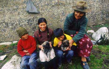 Famille croiée sur la grande route inca